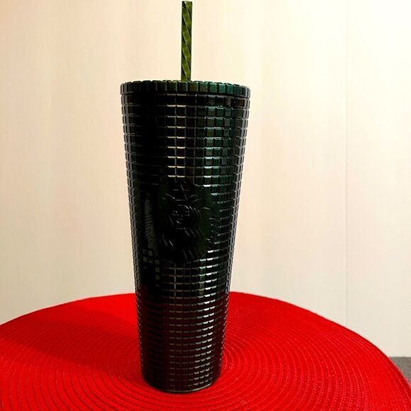 Starbucks Holiday Green Studded Tumbler Venti 24 oz NWT - Picture 1 of 4